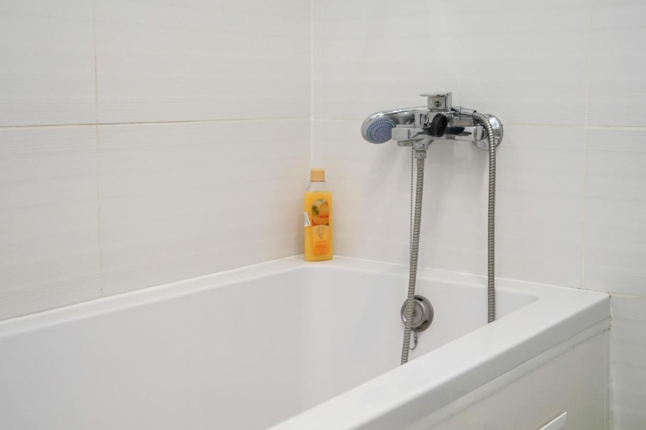 Cozy Apartment In A New Building Close To The Downtown Kiev Eksteriør bilde